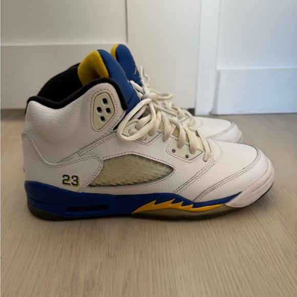 Air Jordan 5 Retro “Laney” sneakers - Picture 7 of 12